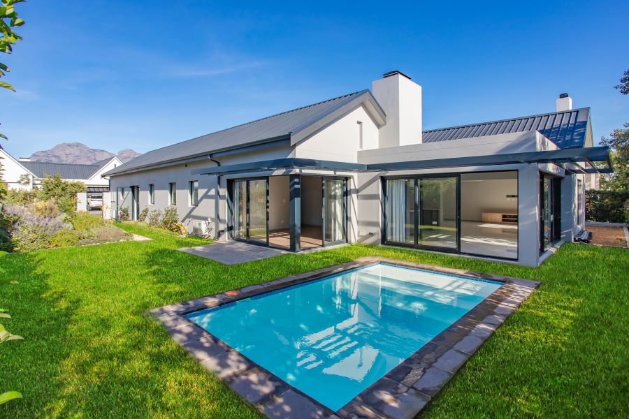 3 Bedroom Property for Sale in Val De Vie Estate Western Cape